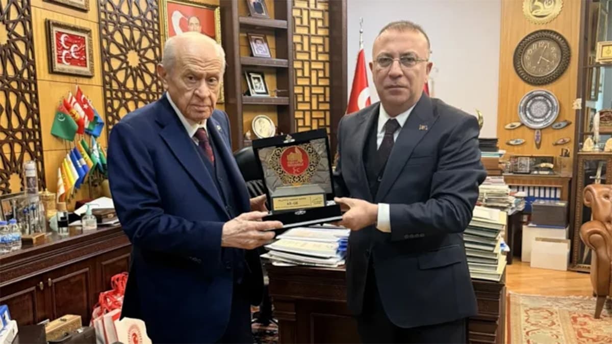 MHP'de imza vermeyen milletvekili dikkat çeken paylaşım yaptı: 'Tek bir canım var'