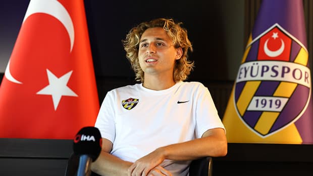 Hamza Akman'dan Galatasaray itirafı: 'Ayrılmak kolay olmadı'