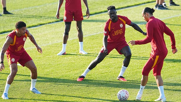 Galatasaray, yeni sezon öncesi çalışmalarına hız kesmeden devam ediyor