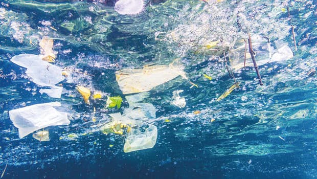 Akdeniz'in masmavi suları plastik atık tehdidi altında: Alanya kıyıları alarma geçti