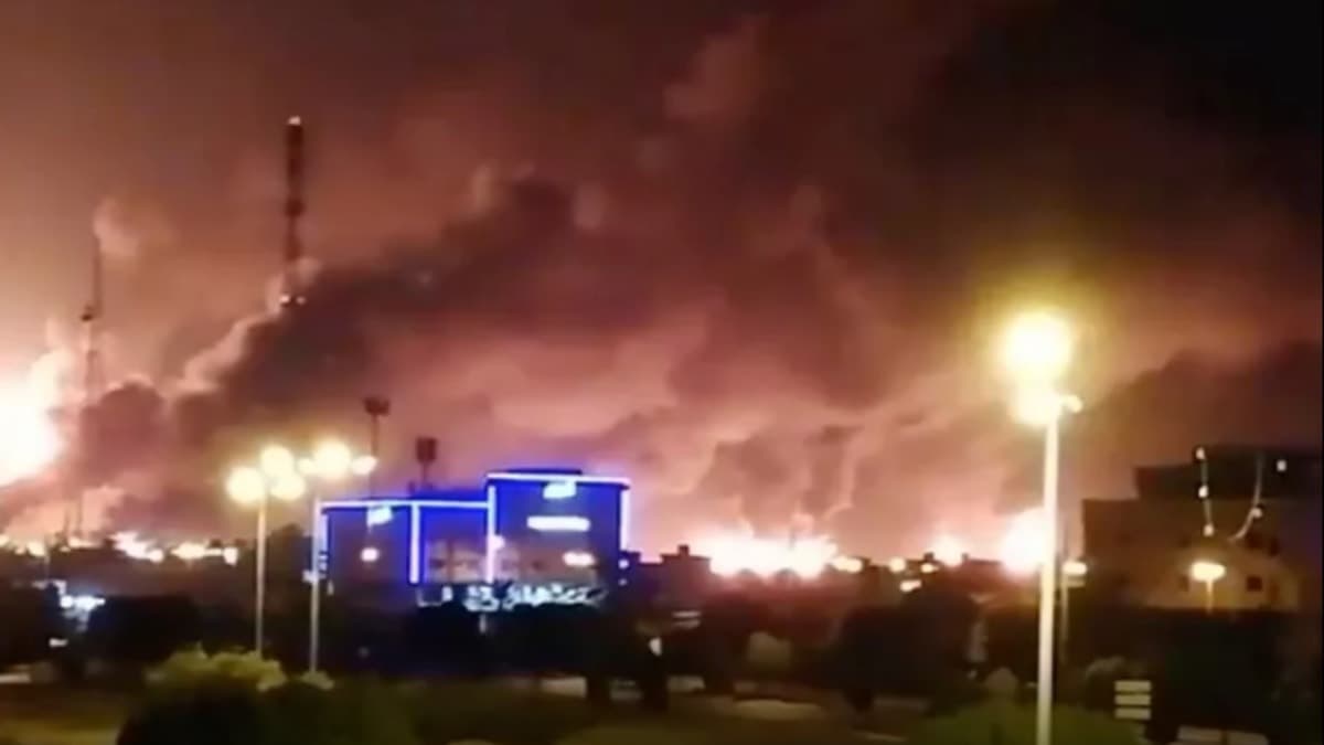 Anlaşma imzaları kurumadan Husiler Suudi Arabistan'a saldırdı