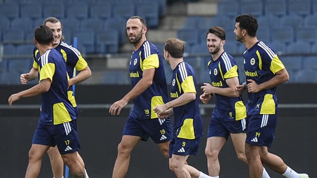 Fenerbahçe, Sturm Graz karşısında avantaj peşinde