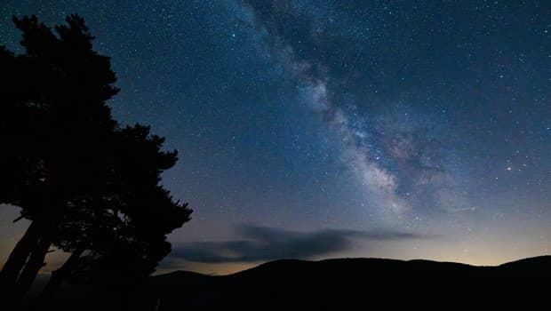 Gökyüzü tutkunları Perseid meteor yağmuru için bir araya geldi