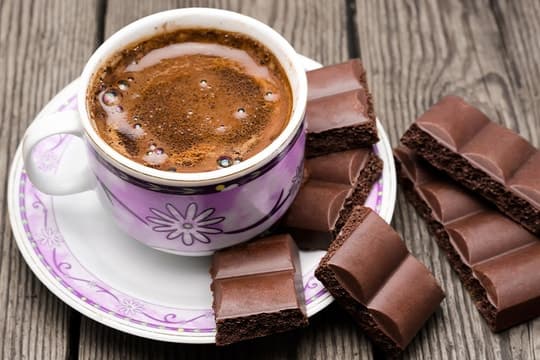 Kahve ve çikolata severlere kötü haber: Fiyatlar ateş pahasına çıkacak