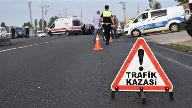 Sultandağı'nda otomobil şarampole devrildi: 2 ölü, 2 yaralı