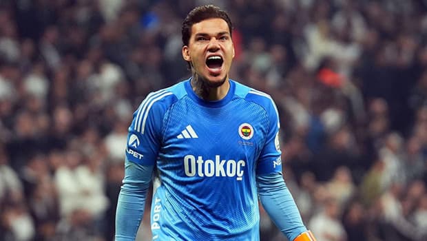 Fenerbahçe'nin kalecisi Ederson'dan transfer iddialarına net mesaj