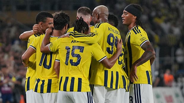 Fenerbahçe, Devler Ligi bileti için Sturm Graz deplasmanında sahne alacak