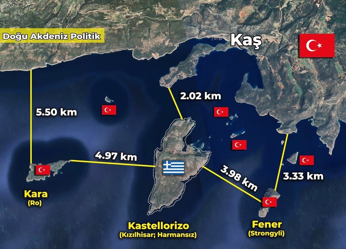 Yunanistan'ın Antalya Açıklarına 2 Kilometre Mesafeye Asker Yığnağı