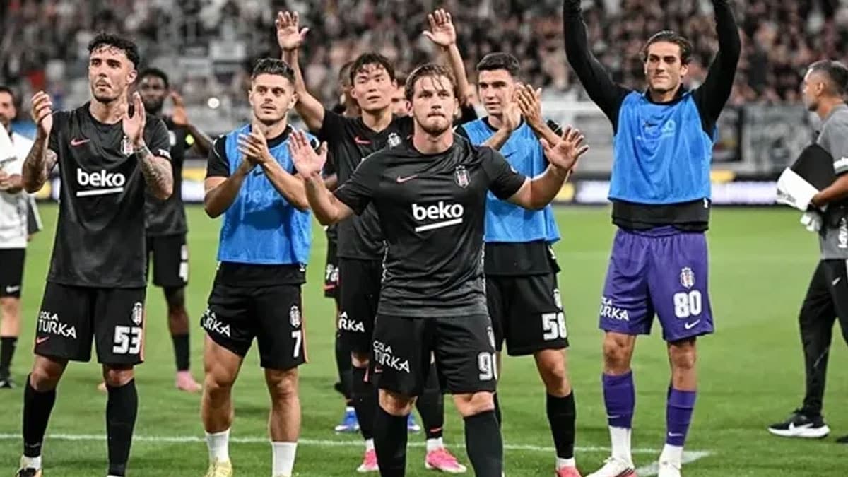 Beşiktaş, Hradec Kralove karşılaşması öncesi sahaya çıkmaya hazır