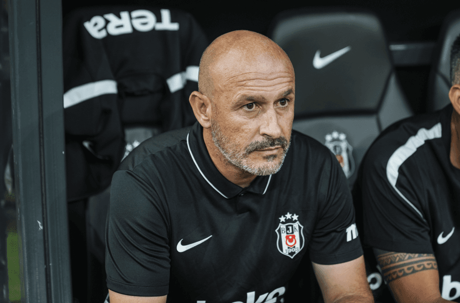 Vincenzo Italiano'dan Vlahovic övgüsü: 'Diğer oyuncuları da yukarı çekecek'