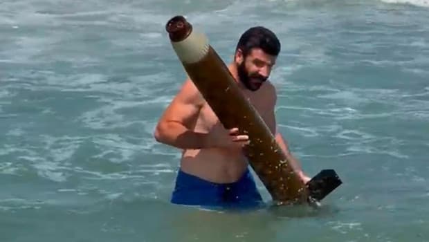 Sinop sahilinde roket parçası şüphesi: Denizde bulunan cisim alarma geçirdi
