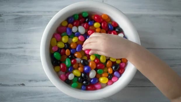 Uzmanlar uyardı: Nişasta bazlı şekerlerdeki fruktoz çocukları hasta ediyor
