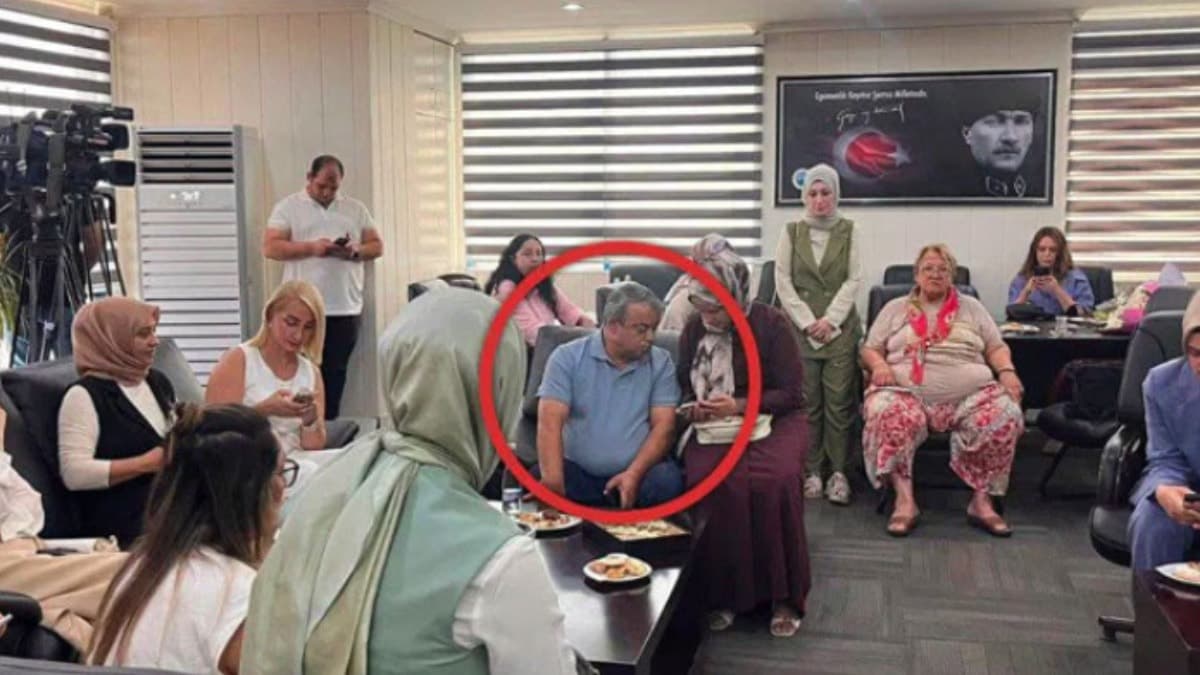 CHP'li meclis üyesi AKP etkinliğinde görüldü! Kriz büyüyor